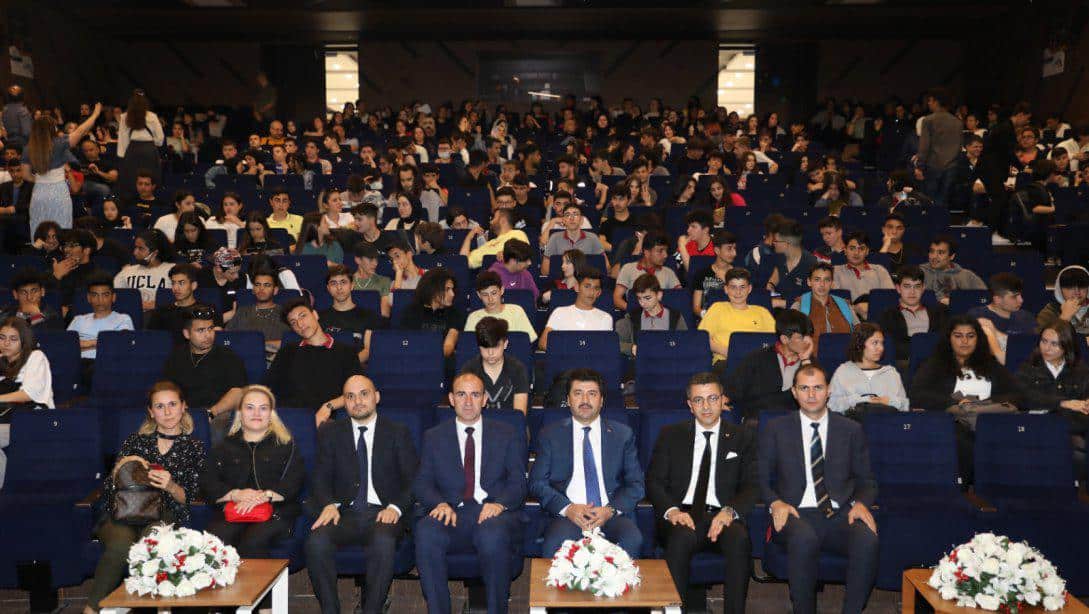 Sakarya Uygulamalı Bilimler Üniversitesi Rektörü Mehmet Sarıbıyık Meslek Lisesi Öğrencilerimizle Buluştu