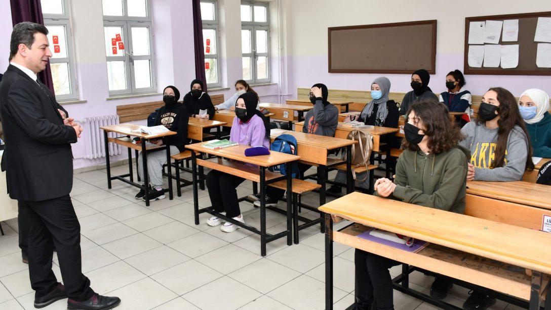 Yenikent Kız Anadolu İmam Hatip Lisesine Ziyaret
