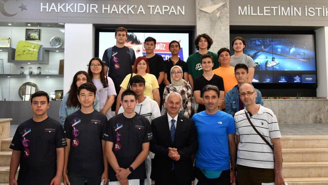 Bilim Sakarya Projesiyle Öğrencilerimiz Türk Havacılık ve Uzay Sanayi Kurumunu Ziyaret Etti