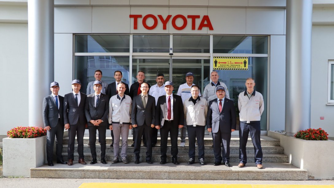 Toyota Otomotiv ve İl Millî Eğitim Müdürlüğümüz Arasında Mesleki Eğitim İş Birliği Protokolü İmzalandı 